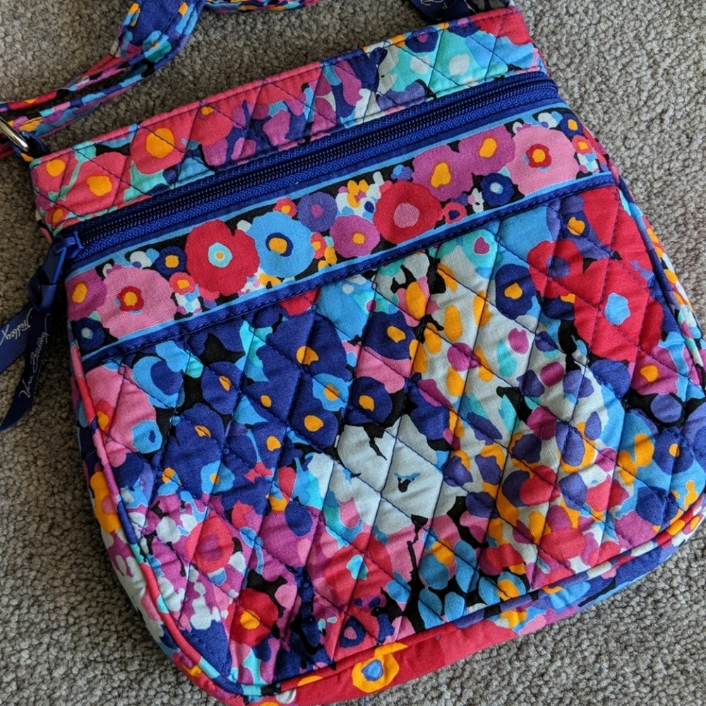 *FLASH SALE NWOT Vera Bradley small hipster